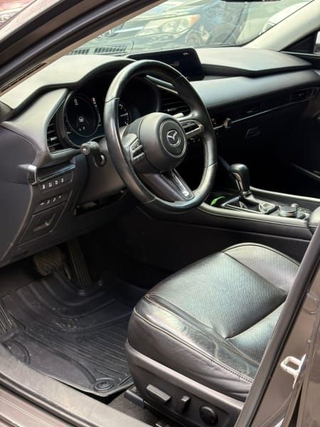 MAZDA 3 - 2021                                        