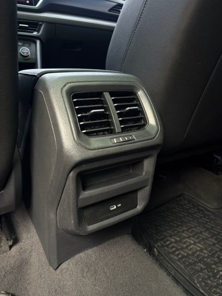 VOLKSWAGEN TAOS - 2022                                        