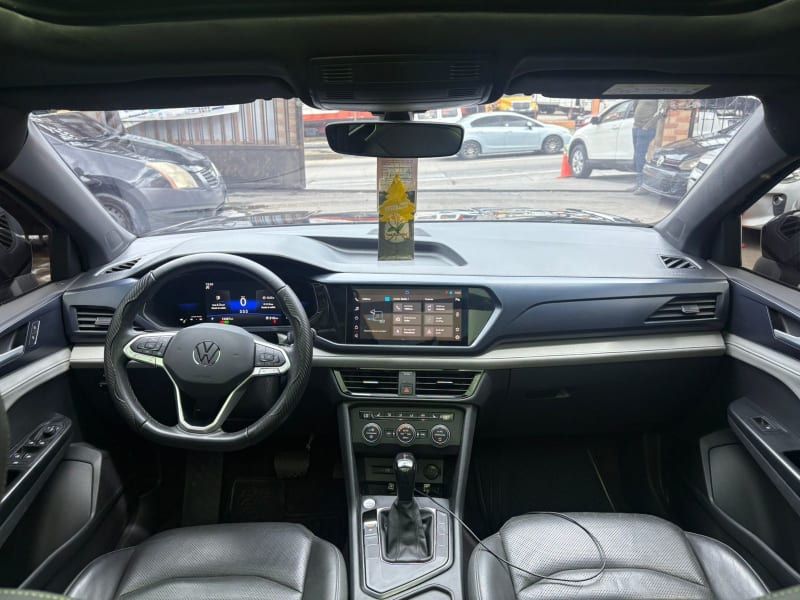 VOLKSWAGEN TAOS - 2022                                        