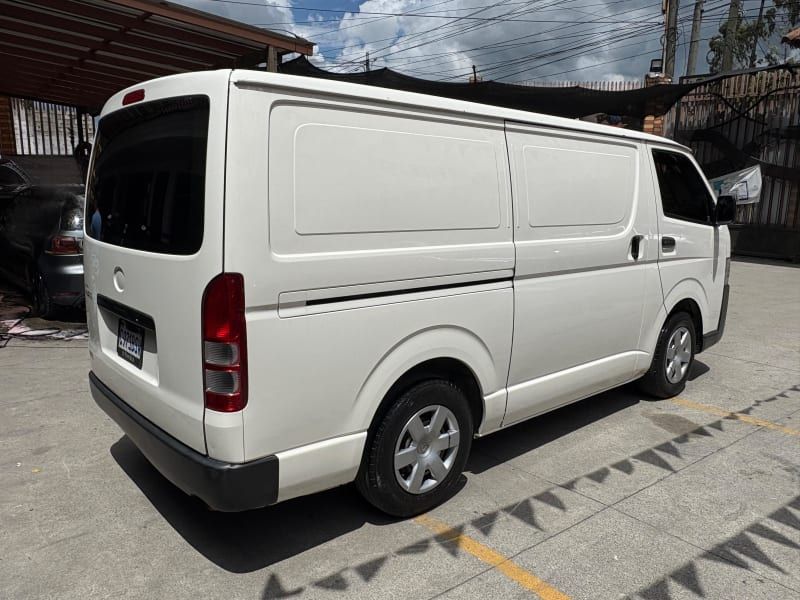 TOYOTA HIACE - 2020                                        