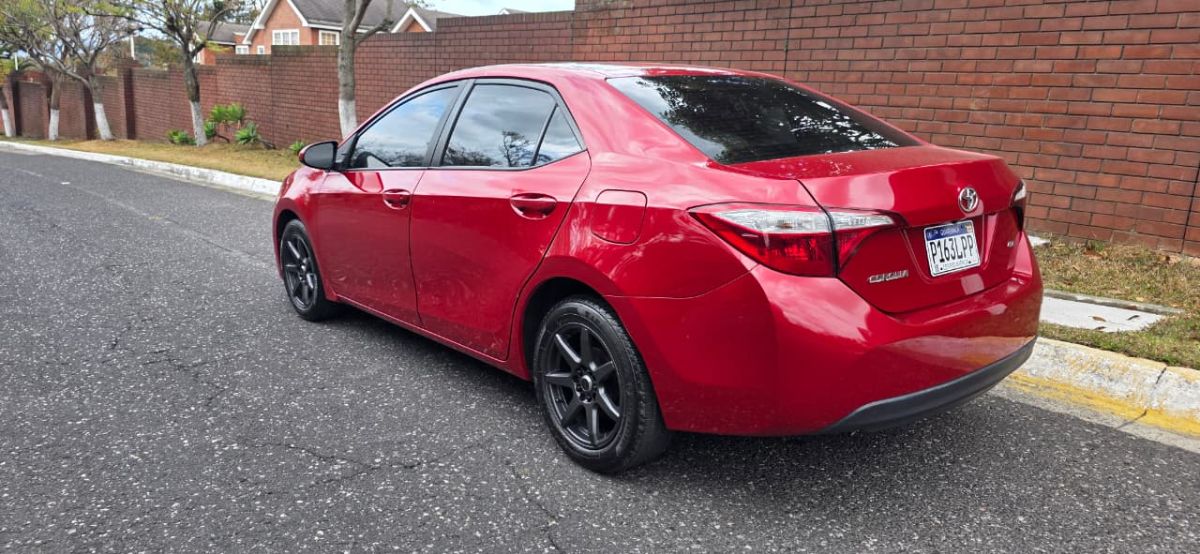 TOYOTA COROLLA - 2016                                        