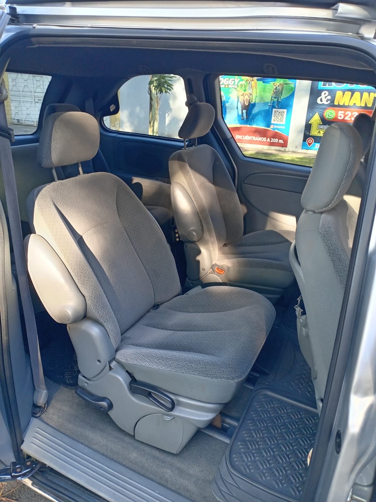 DODGE CARAVAN - 2005                                        