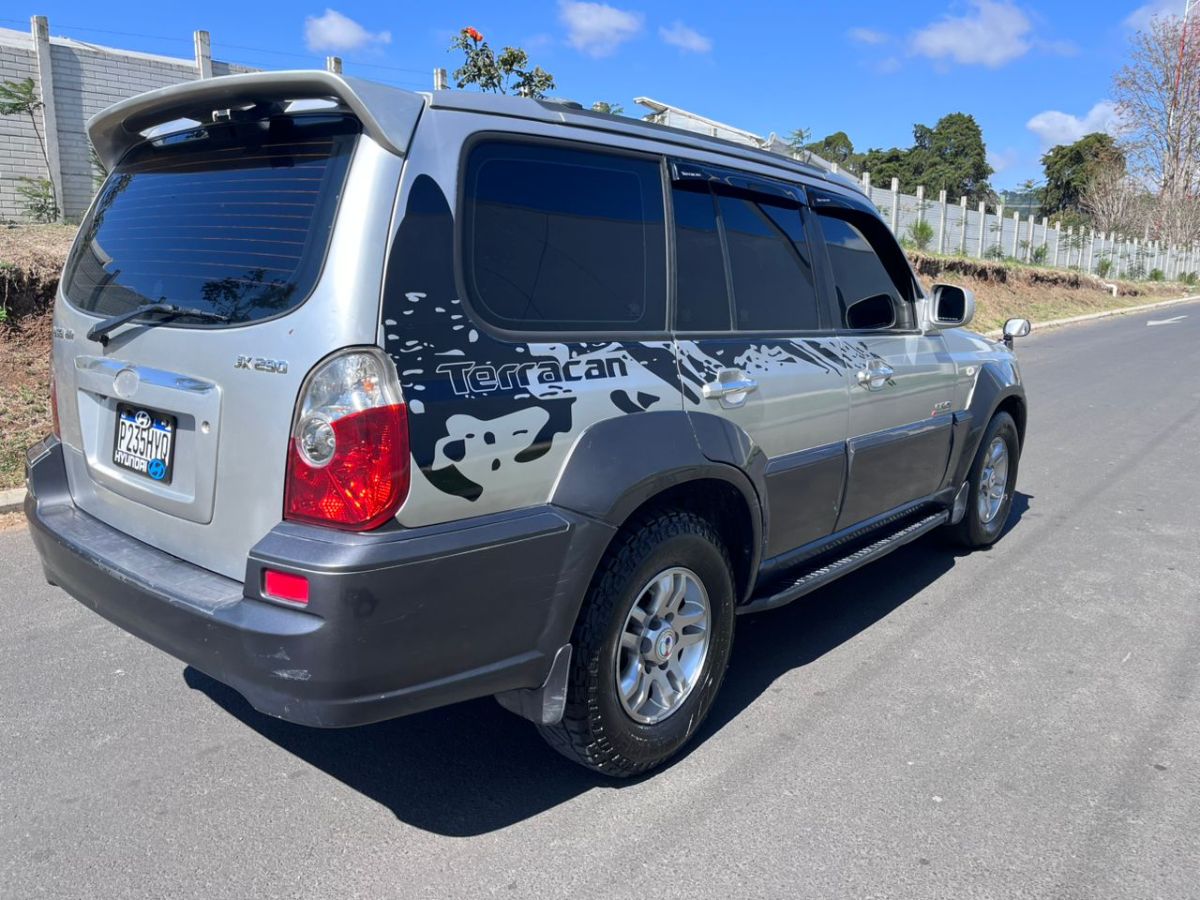 HYUNDAI TUCSON - 2002                                        