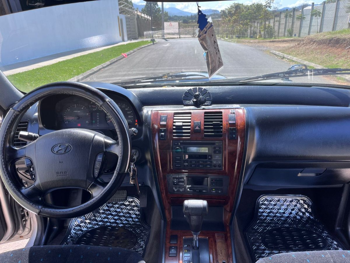 HYUNDAI TUCSON - 2002                                        