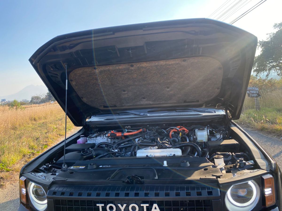 TOYOTA LAND CRUISER PRADO TXL - 2024                                        