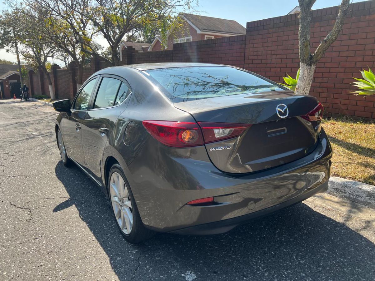 MAZDA 3 TOURING - 2017                                        