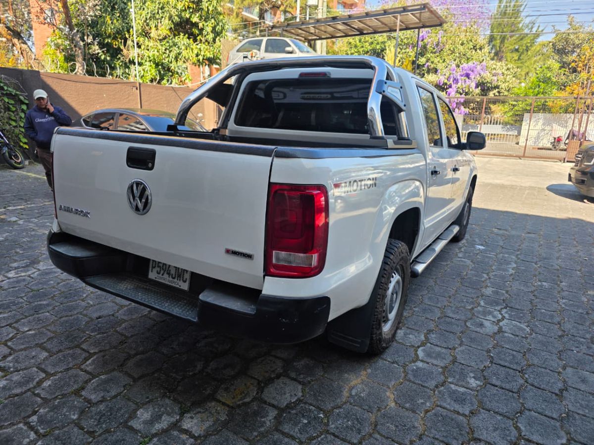 VOLKSWAGEN  AMAROK - 2022                                        