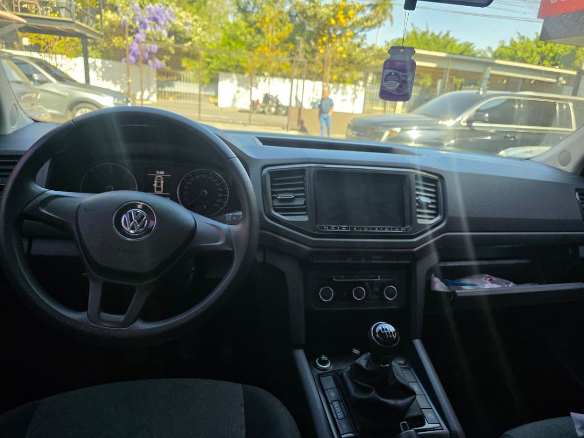 VOLKSWAGEN  AMAROK - 2022                                        