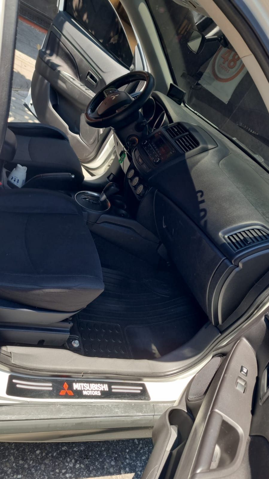 MITSUBISHI OUTLANDER SPORT - 2015                                        