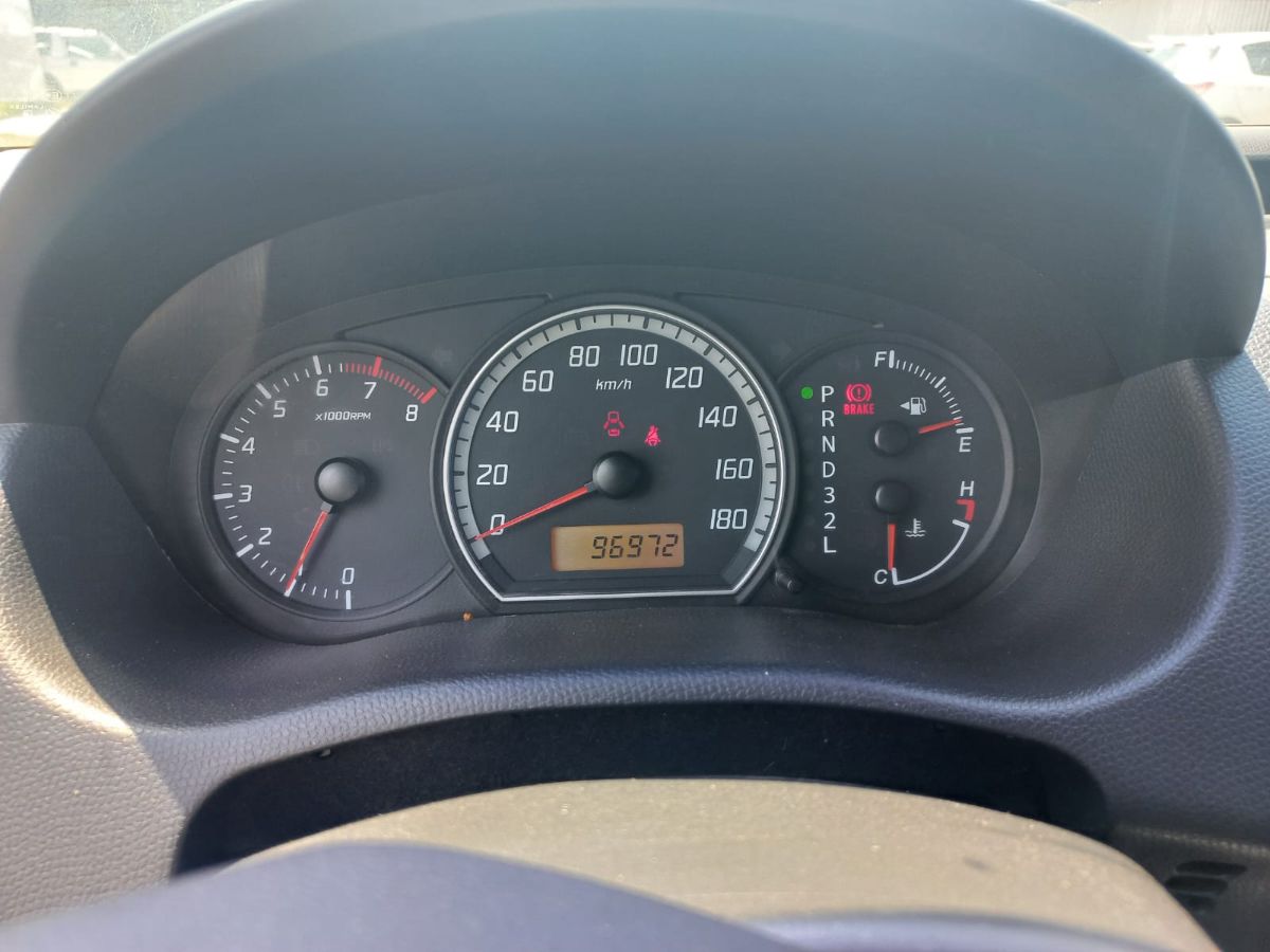 SUZUKI SWIFT - 2006                                        