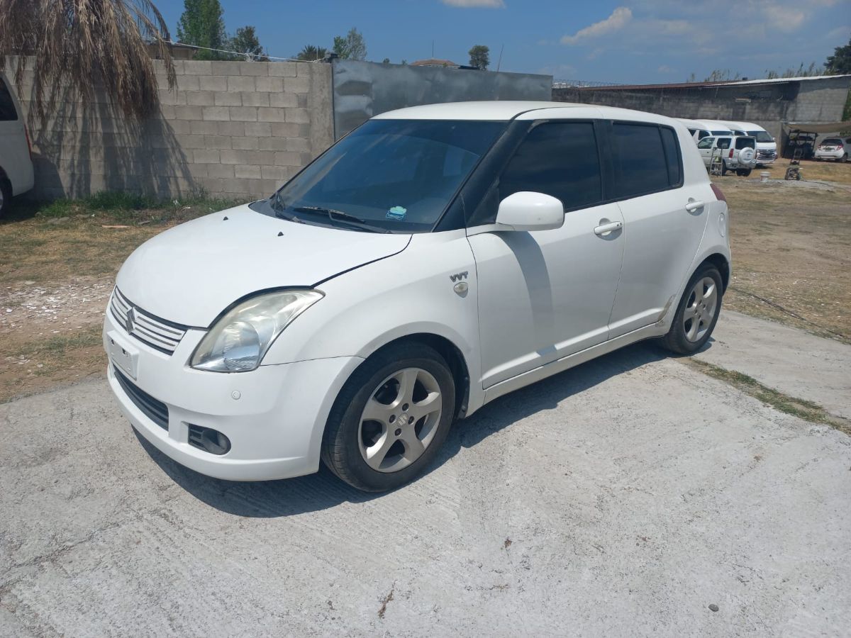 SUZUKI SWIFT - 2006                                        