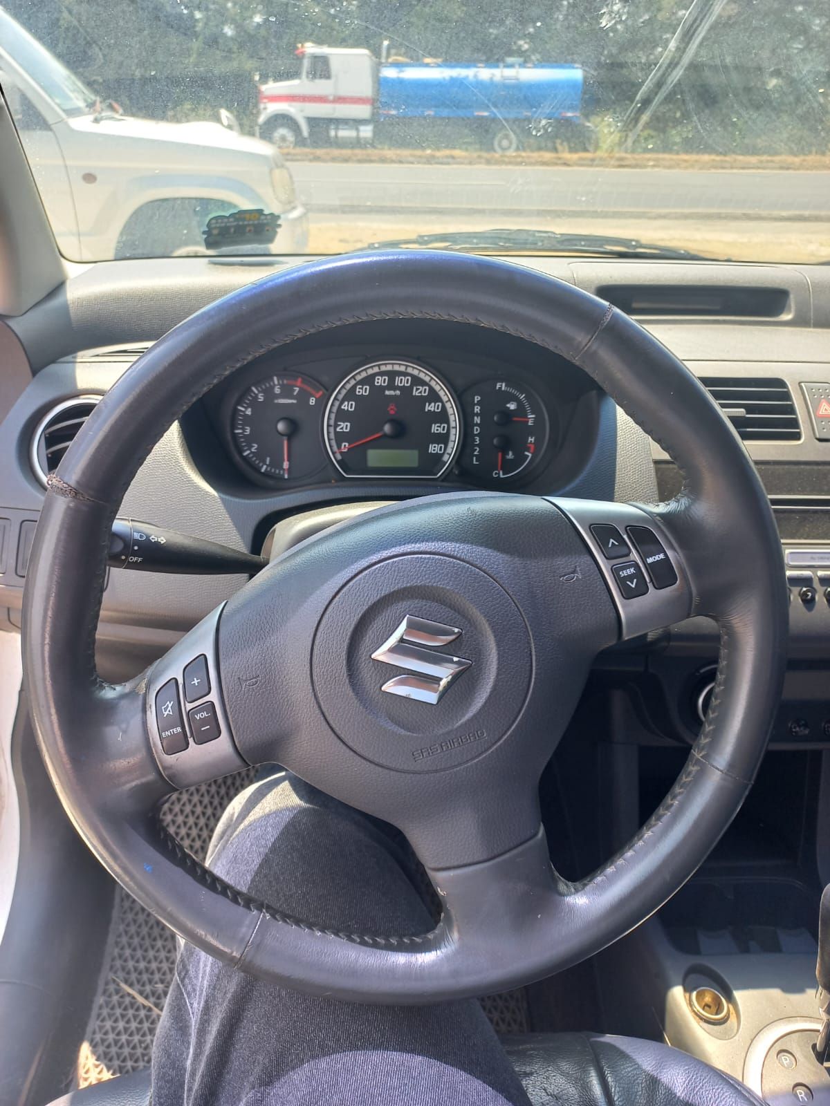 SUZUKI SWIFT - 2006                                        