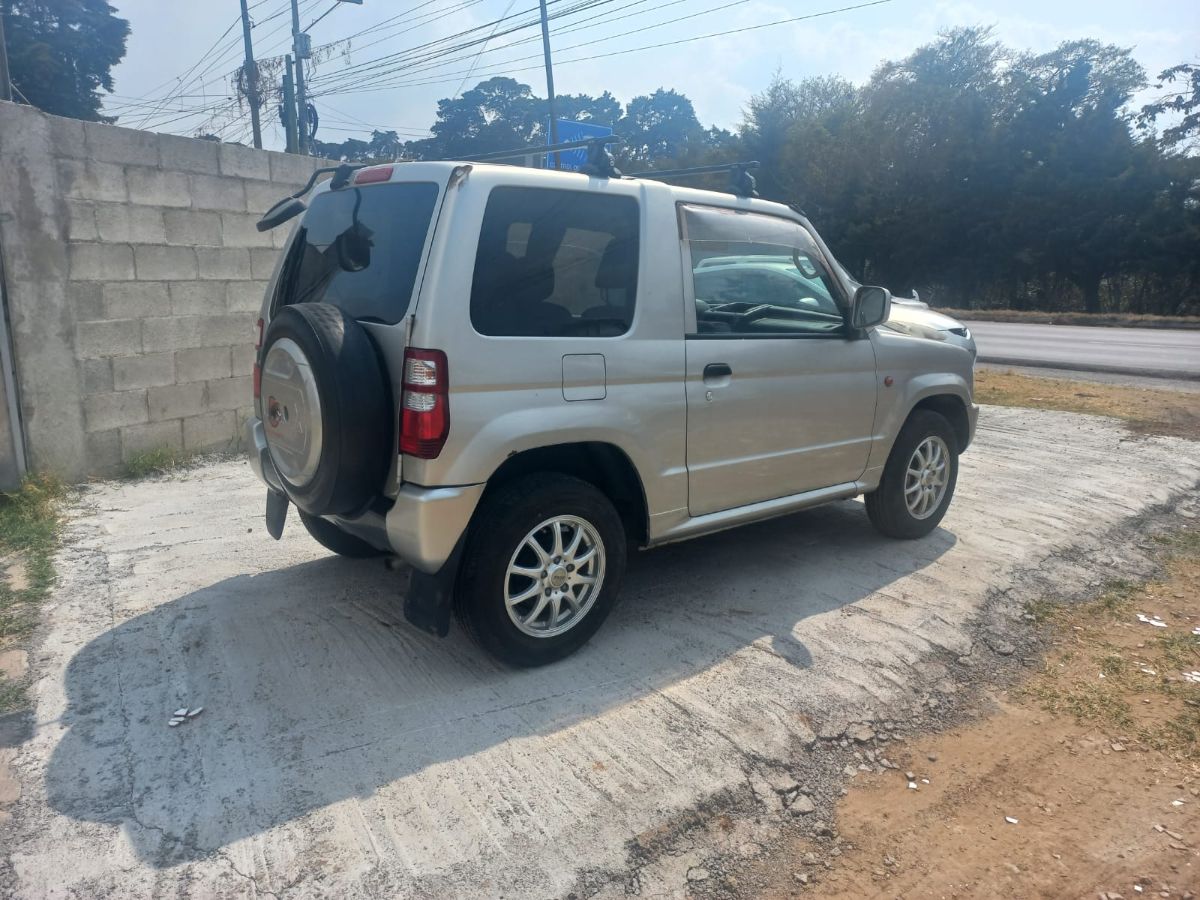 MITSUBISHI PAJERO MINI - 2003                                        