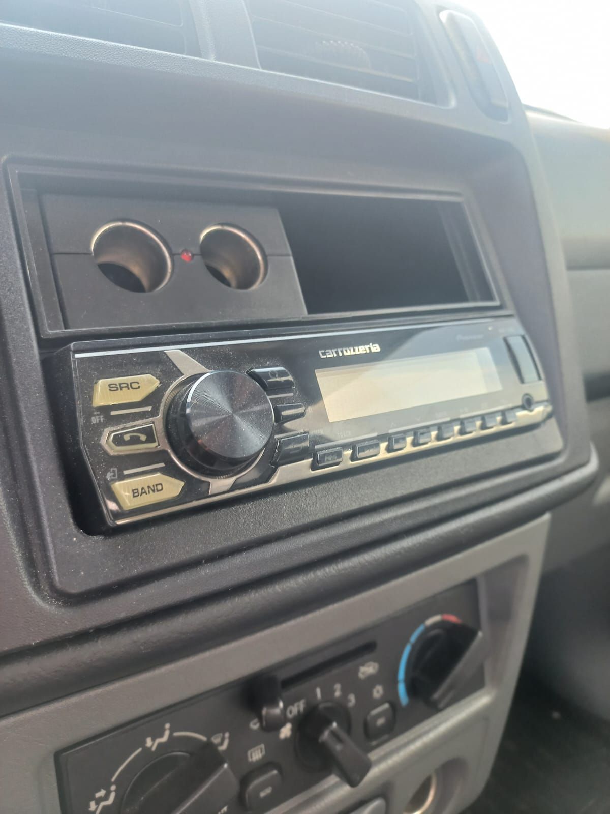 MITSUBISHI PAJERO MINI - 2003                                        
