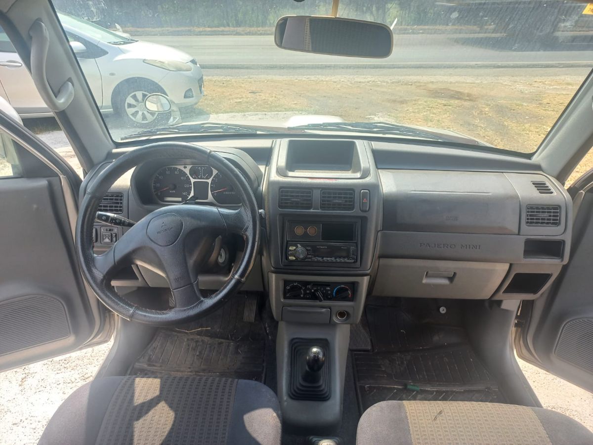 MITSUBISHI PAJERO MINI - 2003                                        