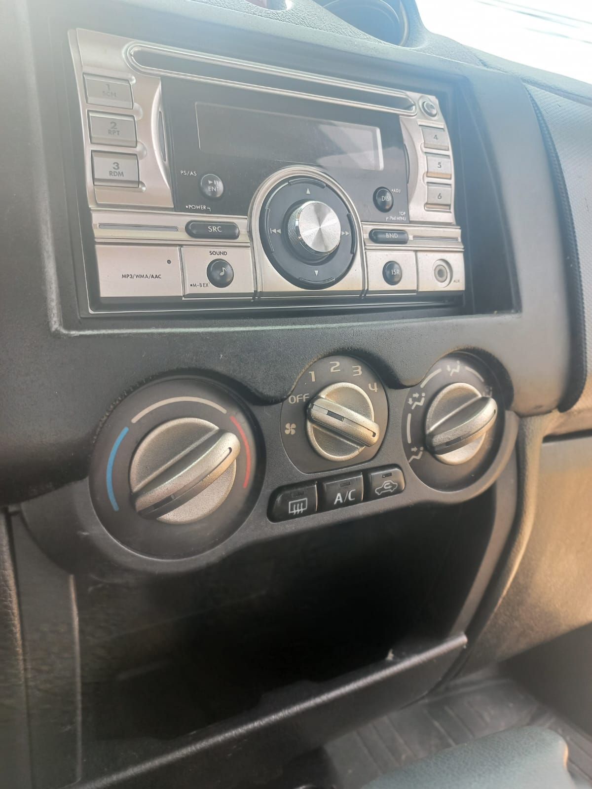 MITSUBISHI  PAJERO MINI - 2010                                        
