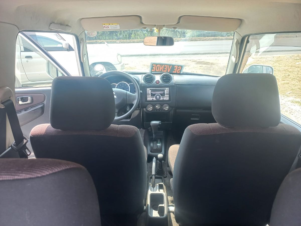 MITSUBISHI  PAJERO MINI - 2010                                        