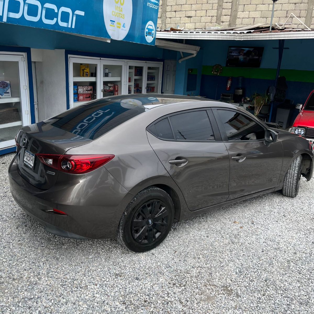 MAZDA 3 - 2015                                        