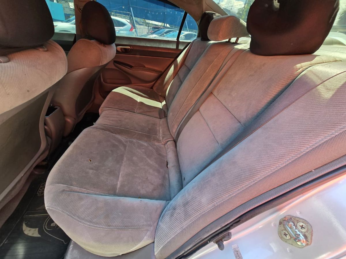 HONDA CIVIC LX - 2010                                        