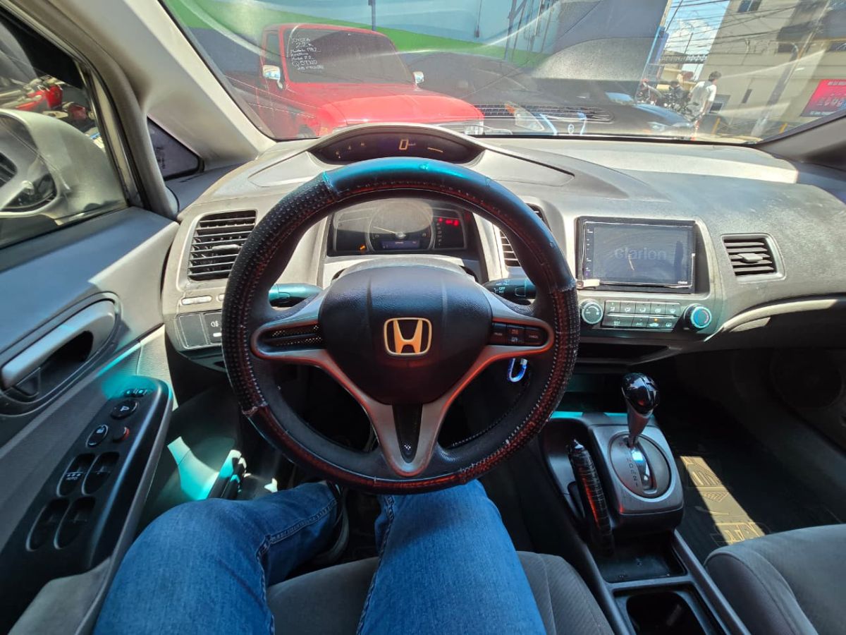 HONDA CIVIC LX - 2010                                        