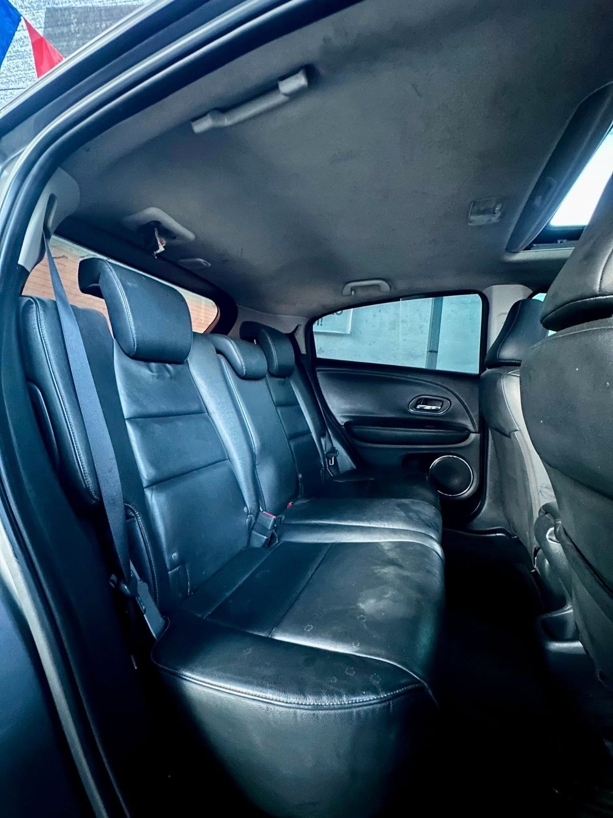 HONDA HRV EXL - 2017                                        