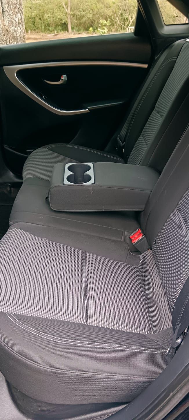 HYUNDAI ELANTRA - 2016                                        