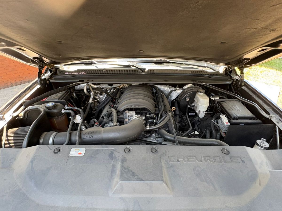 CHEVROLET SUBURBAN - 2015                                        