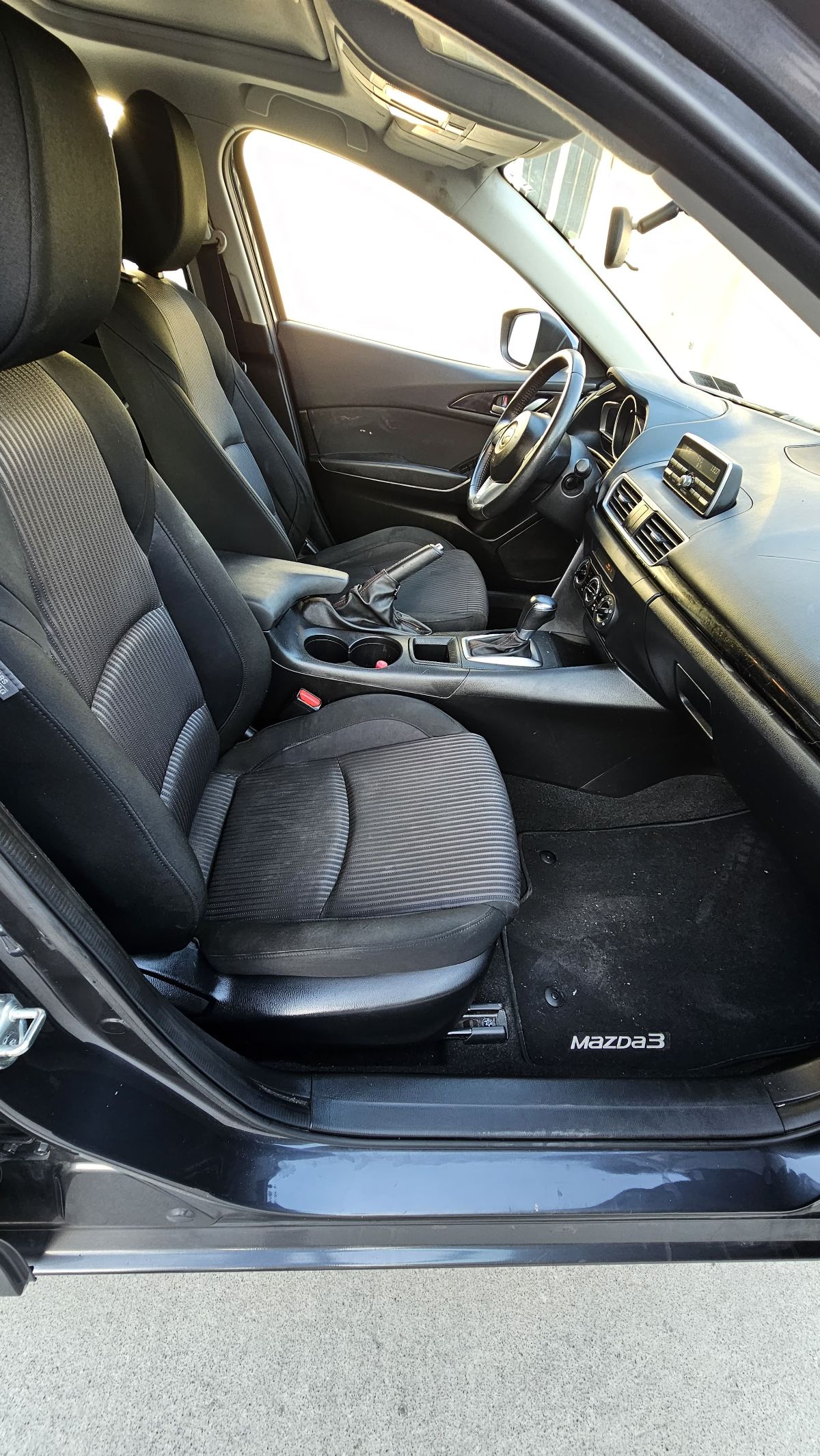 MAZDA 3 TOURING - 2014                                        