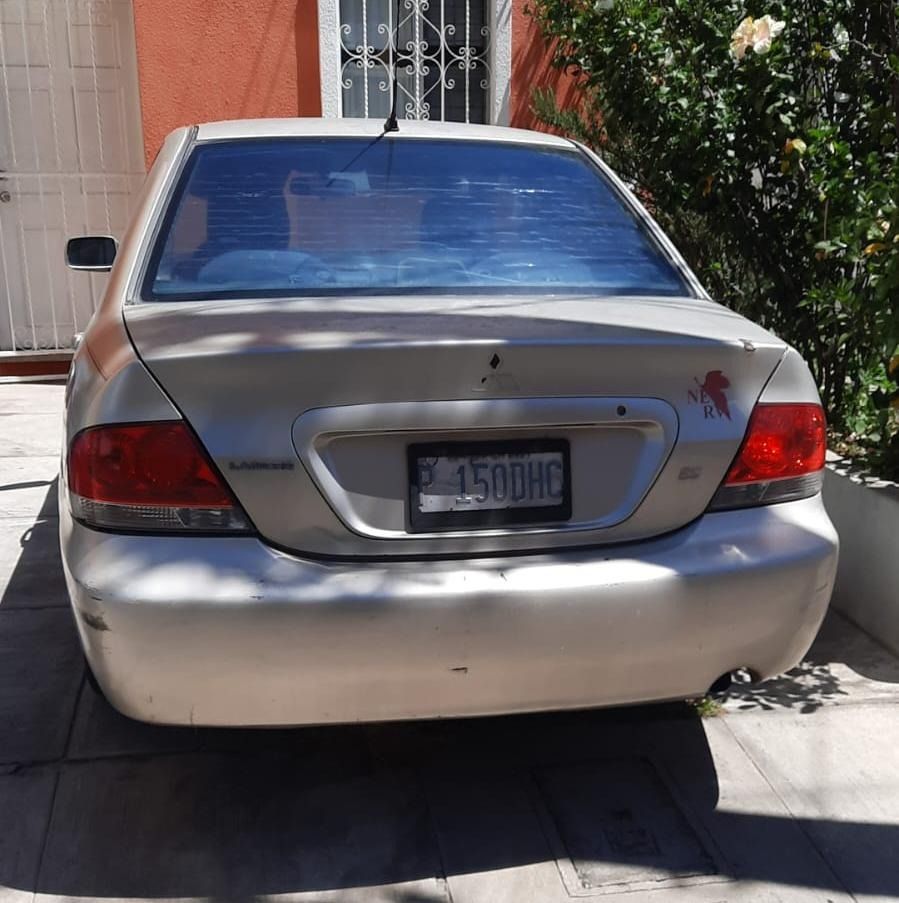 MITSUBISHI LANCER - 2005                                        