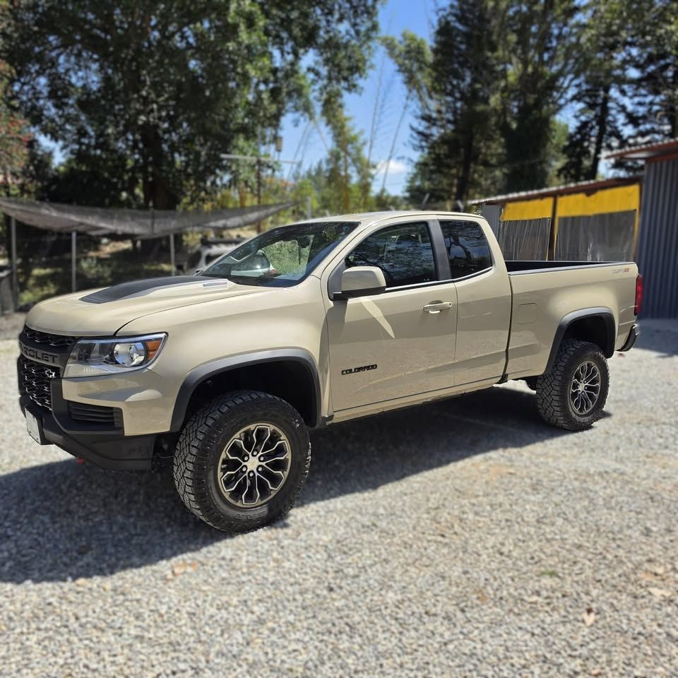 CHEVROLET COLORADO - 2022                                        