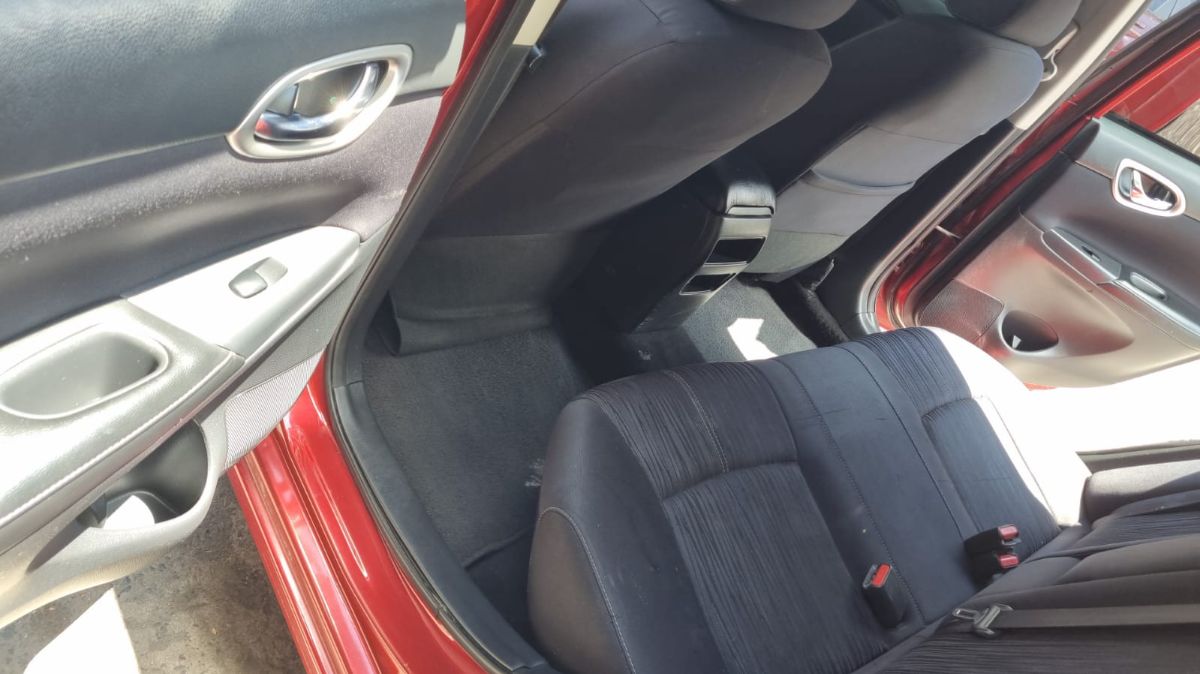 NISSAN SENTRA - 2016                                        