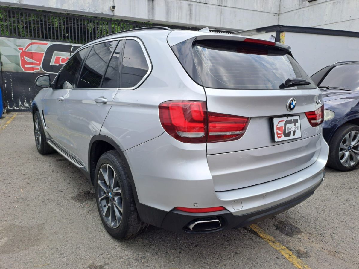 BMW X5 - 2018                                        