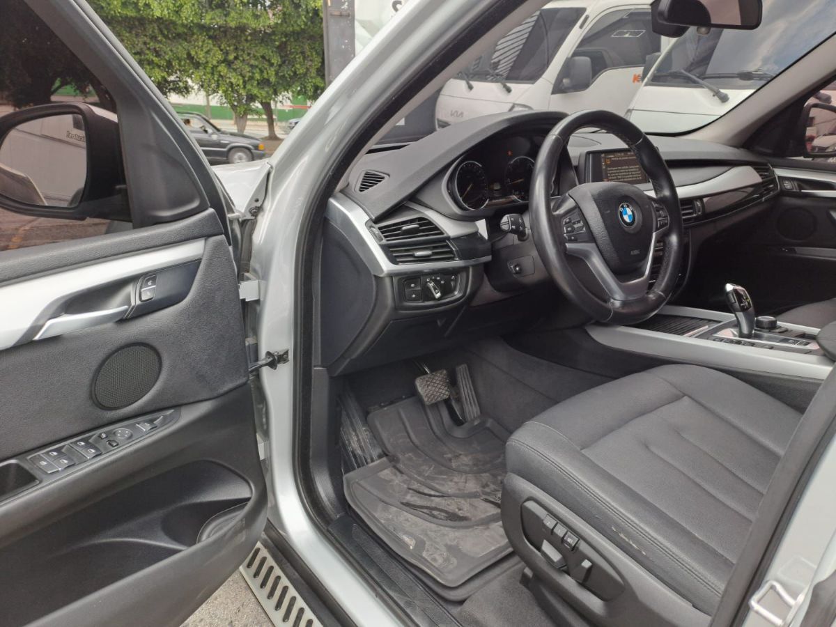 BMW X5 - 2018                                        