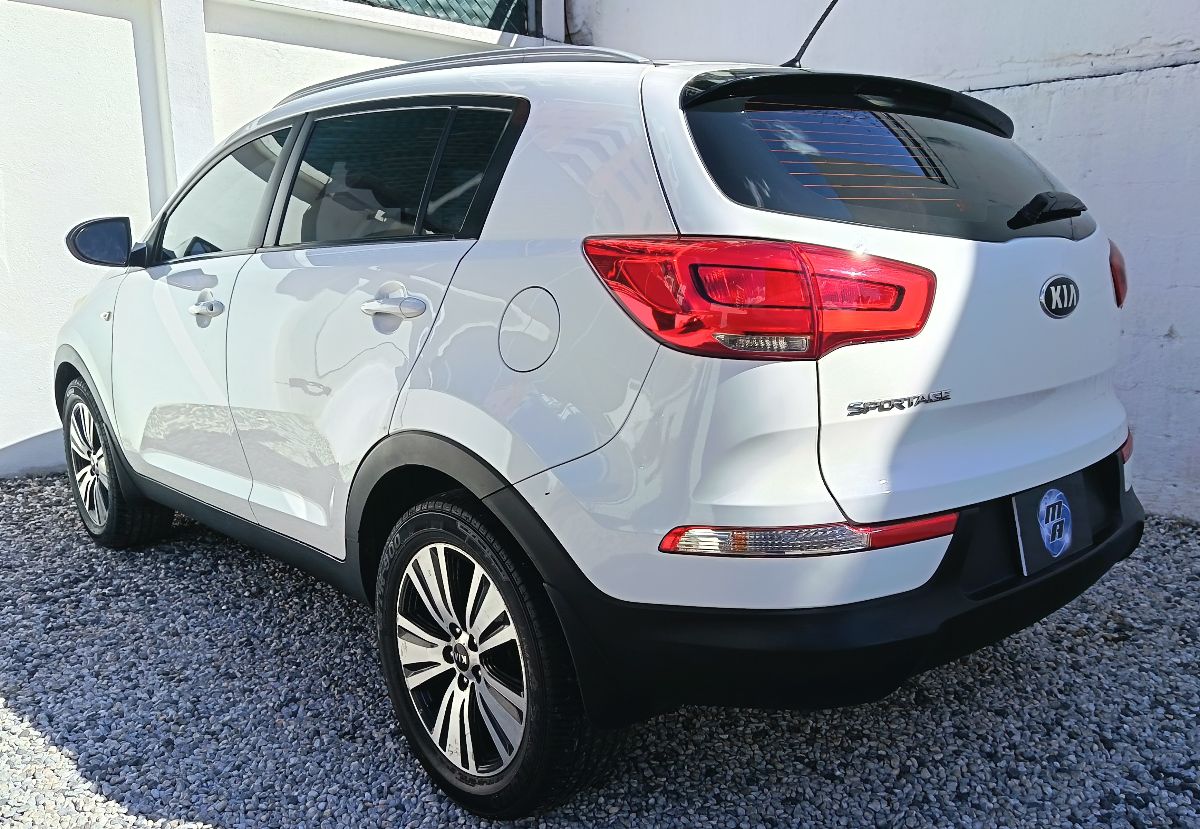 KIA SPORTAGE - 2016                                        