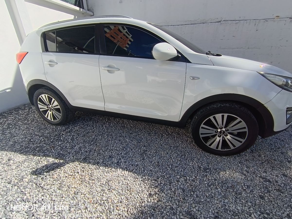 KIA SPORTAGE - 2016                                        