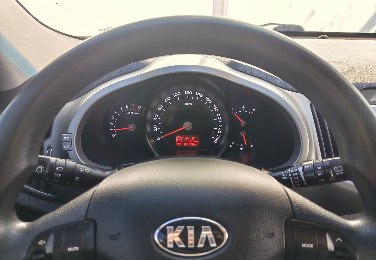 KIA SPORTAGE - 2016                                        