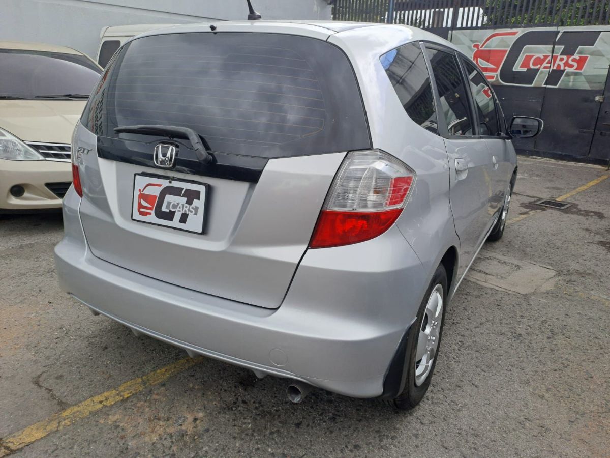HONDA FIT - 2013                                        