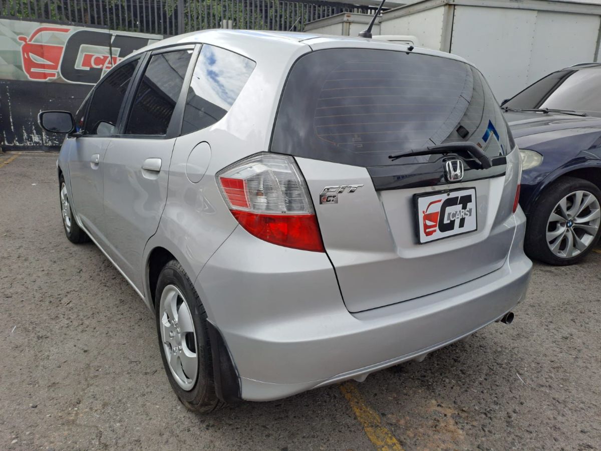 HONDA FIT - 2013                                        