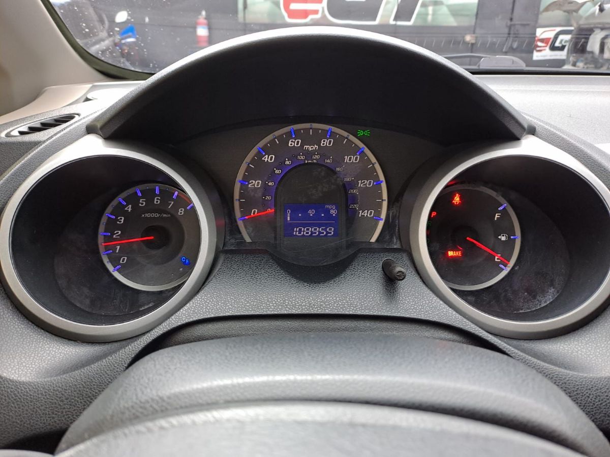 HONDA FIT - 2013                                        