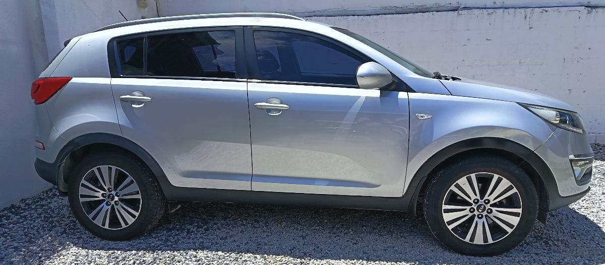 KIA SPORTAGE - 2016                                        