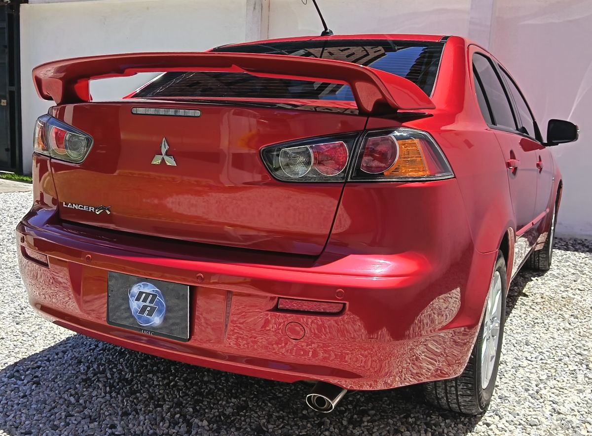 MITSUBISHI LANCER - 2016                                        