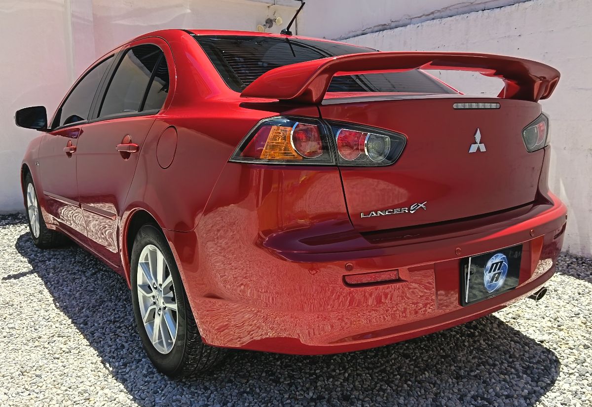 MITSUBISHI LANCER - 2016                                        