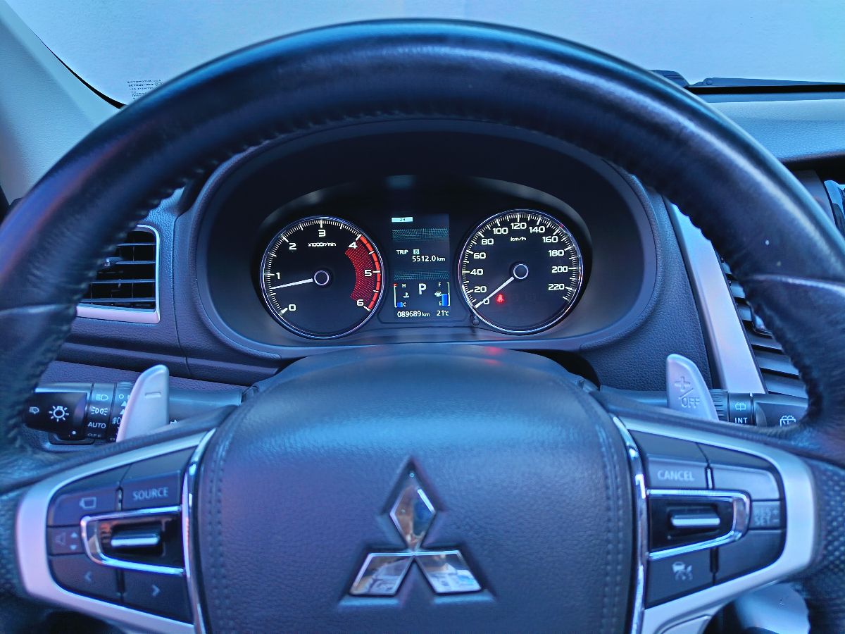 MITSUBISHI MONTERO SPORT - 2019                                        