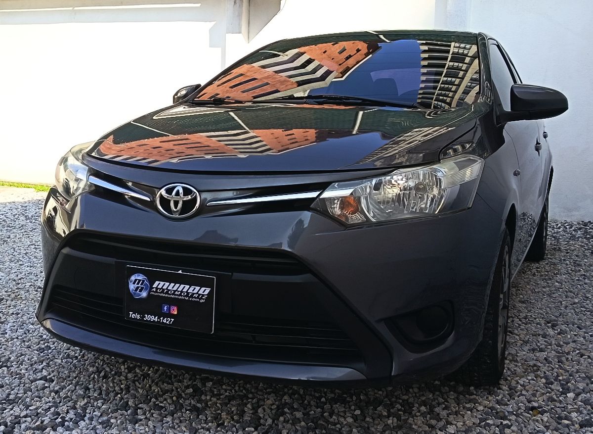 TOYOTA YARIS - 2018                                        