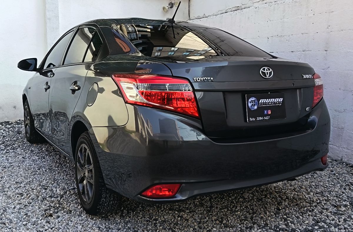 TOYOTA YARIS - 2018                                        