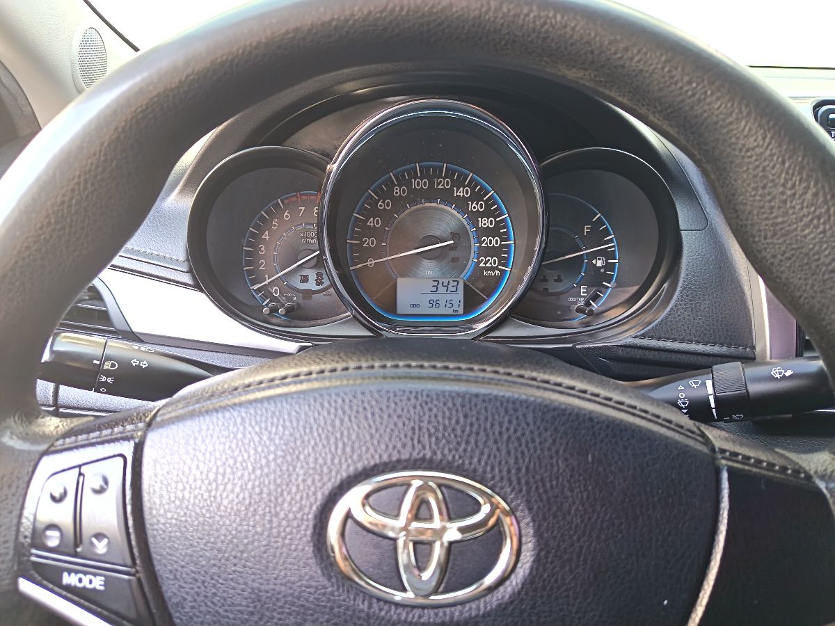 TOYOTA YARIS - 2018                                        