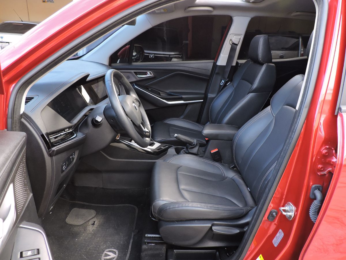 CHANGAN  CS15 - 2023                                        