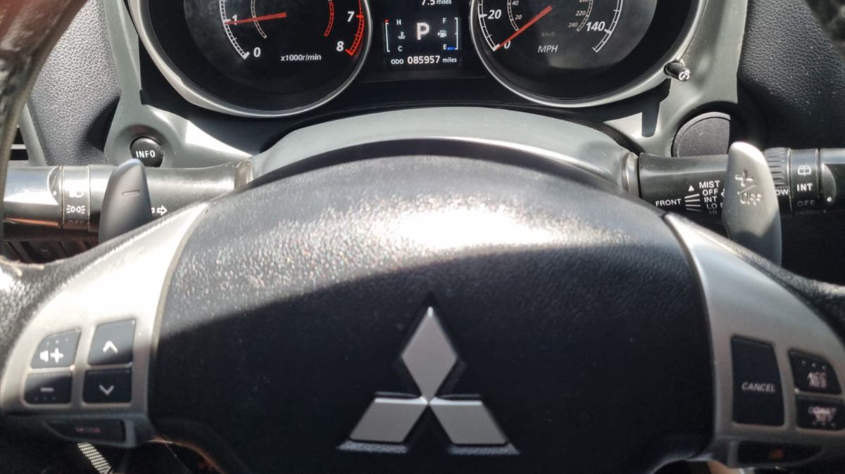 MITSUBISHI OUTLANDER SPORT - 2013                                        