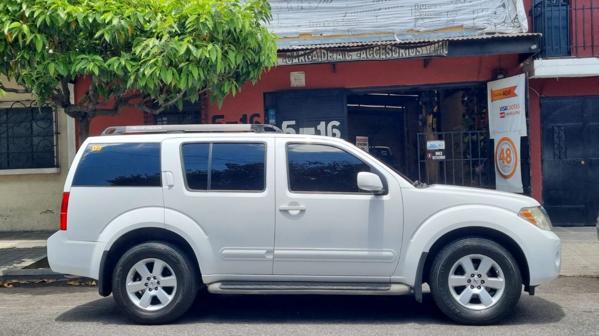 NISSAN  PATHFINDER - 2009                                        