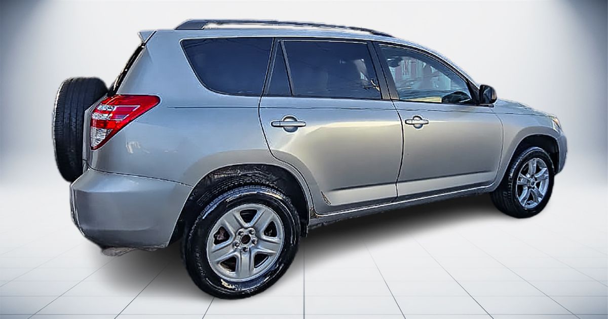 TOYOTA RAV-4 - 2011                                        